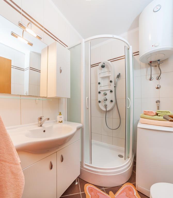Apartment Lanela 扎达尔 外观 照片